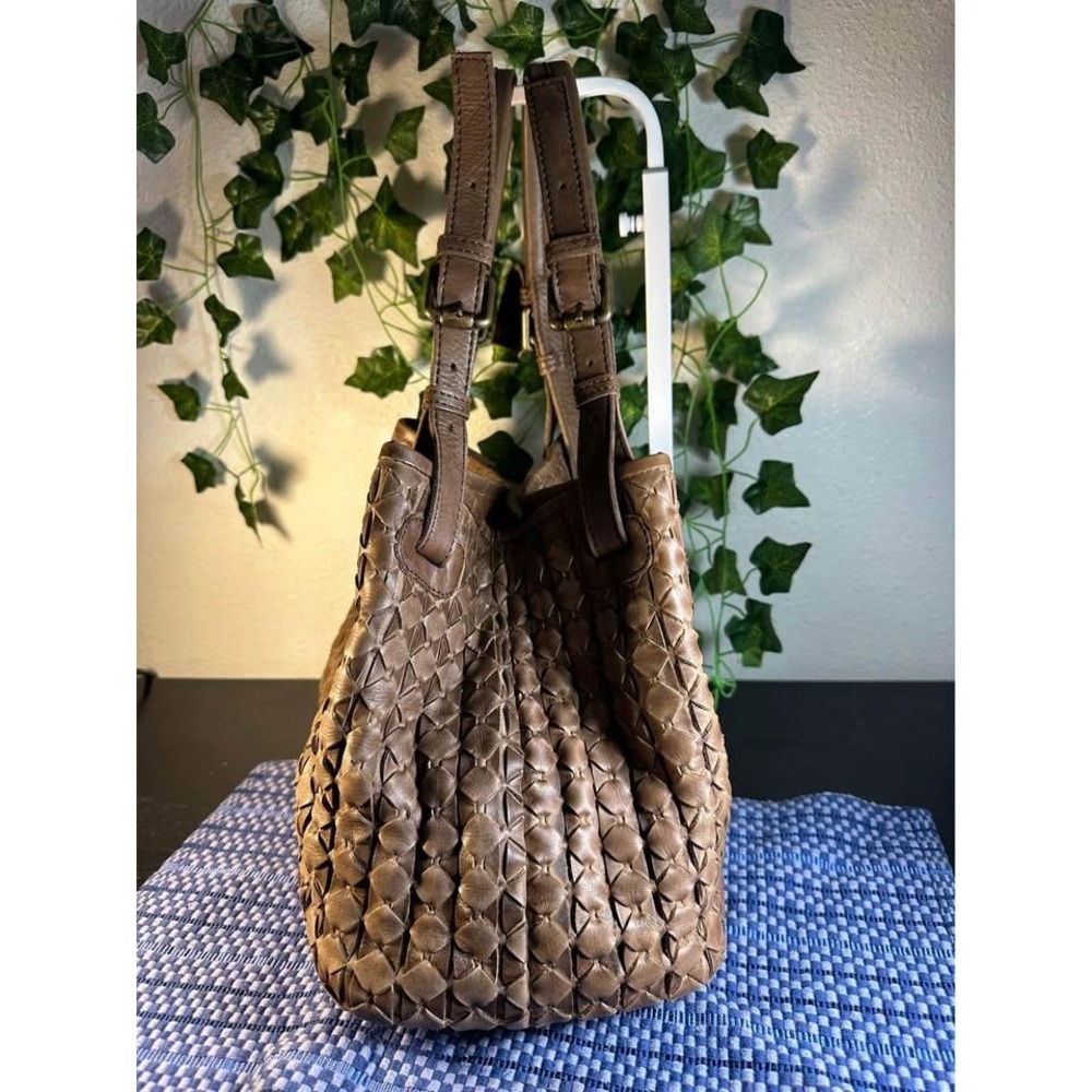 Valentina Italy Woven Leather Tote Handbag - Carmel Brown - Picture 3 of 8